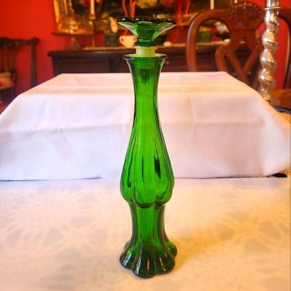 Vintage 60's Avon "Here's My Heart" Perfume Green Emerald Bud Vase Glass Bottle - Picture 1 of 4